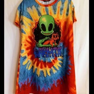 SHEIN Women's Alien Holding Cat Tie Dye Short Sleeve Shirt Sz Med